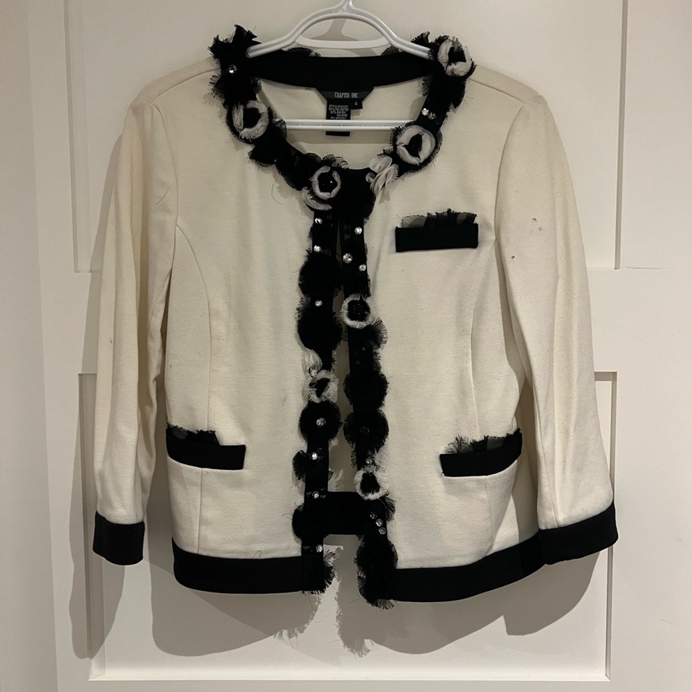Chapter Black and White Women's Blazer